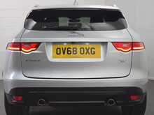 Jaguar F-PACE D240 Portfolio 