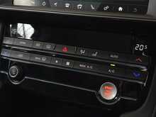 Jaguar F-PACE D240 Portfolio 