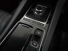 Jaguar F-PACE D240 Portfolio 