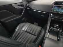 Jaguar F-PACE D240 Portfolio 
