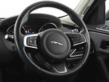 Jaguar F-PACE D240 Portfolio 