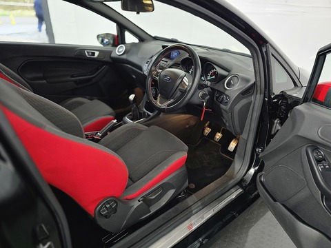 1.0T EcoBoost ST-Line Hatchback 3dr Petrol Manual Euro 6 (s/s) (140 ps)