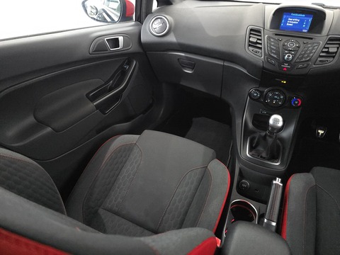 1.0T EcoBoost ST-Line Hatchback 3dr Petrol Manual Euro 6 (s/s) (140 ps)