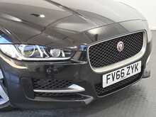 Jaguar XE d R-Sport 