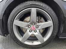 Jaguar XE d R-Sport 