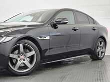 Jaguar XE d R-Sport 