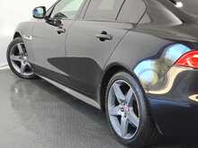 Jaguar XE d R-Sport 