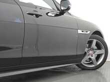Jaguar XE d R-Sport 