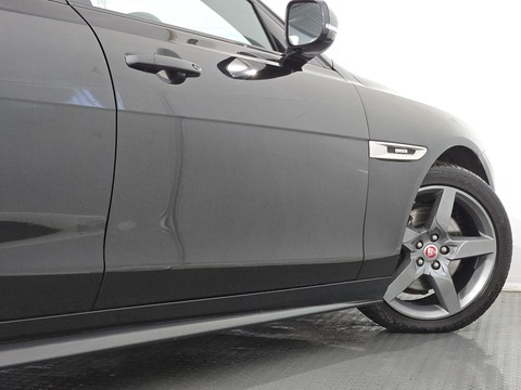 2.0d R-Sport Saloon 4dr Diesel Auto Euro 6 (s/s) (180 ps)