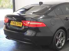Jaguar XE d R-Sport 