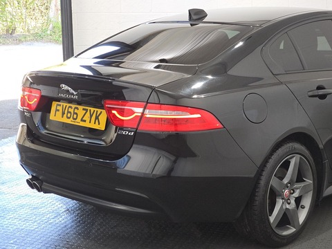 2.0d R-Sport Saloon 4dr Diesel Auto Euro 6 (s/s) (180 ps)