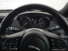 Jaguar XE d R-Sport 