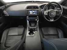 Jaguar XE d R-Sport 