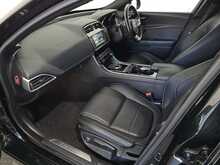 Jaguar XE d R-Sport 