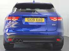Jaguar F-PACE D180 R-Sport 