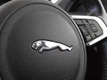 Jaguar F-PACE D180 R-Sport 