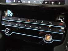 Jaguar F-PACE D180 R-Sport 