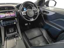 Jaguar F-PACE D180 R-Sport 