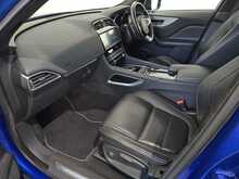 Jaguar F-PACE D180 R-Sport 