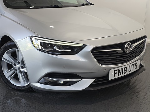 1.6 Turbo D ecoTEC BlueInjection Elite Nav Sports Tourer 5dr Diesel Manual Euro 6 (s/s) (110 ps)