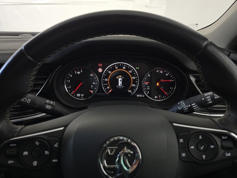 1.6 Turbo D ecoTEC BlueInjection Elite Nav Sports Tourer 5dr Diesel Manual Euro 6 (s/s) (110 ps)