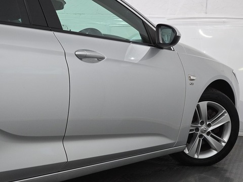1.6 Turbo D ecoTEC BlueInjection Elite Nav Sports Tourer 5dr Diesel Manual Euro 6 (s/s) (110 ps)