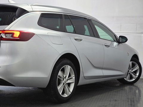 1.6 Turbo D ecoTEC BlueInjection Elite Nav Sports Tourer 5dr Diesel Manual Euro 6 (s/s) (110 ps)