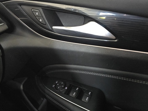 1.6 Turbo D ecoTEC BlueInjection Elite Nav Sports Tourer 5dr Diesel Manual Euro 6 (s/s) (110 ps)