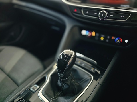 1.6 Turbo D ecoTEC BlueInjection Elite Nav Sports Tourer 5dr Diesel Manual Euro 6 (s/s) (110 ps)
