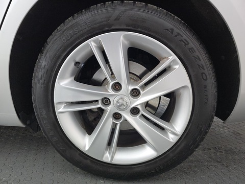 1.6 Turbo D ecoTEC BlueInjection Elite Nav Sports Tourer 5dr Diesel Manual Euro 6 (s/s) (110 ps)