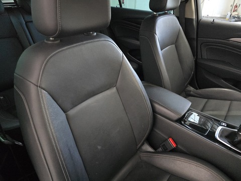 1.6 Turbo D ecoTEC BlueInjection Elite Nav Sports Tourer 5dr Diesel Manual Euro 6 (s/s) (110 ps)