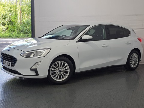 1.0T EcoBoost Titanium Hatchback 5dr Petrol Manual Euro 6 (s/s) (125 ps)