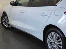 Ford Focus T EcoBoost Titanium 