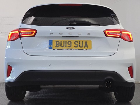 1.0T EcoBoost Titanium Hatchback 5dr Petrol Manual Euro 6 (s/s) (125 ps)