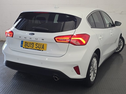 1.0T EcoBoost Titanium Hatchback 5dr Petrol Manual Euro 6 (s/s) (125 ps)