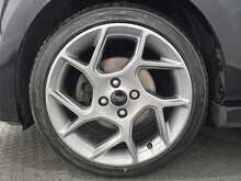 Ford Fiesta T EcoBoost ST-2 