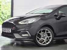 Ford Fiesta T EcoBoost ST-2 