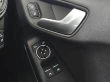 Ford Fiesta T EcoBoost ST-2 