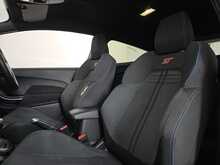 Ford Fiesta T EcoBoost ST-2 