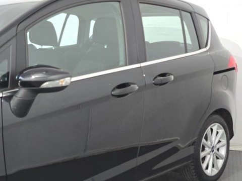 1.6 Titanium MPV 5dr Petrol Powershift Euro 5 (105 ps)
