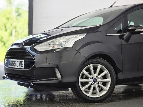 1.6 Titanium MPV 5dr Petrol Powershift Euro 5 (105 ps)