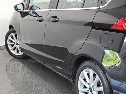 1.6 Titanium MPV 5dr Petrol Powershift Euro 5 (105 ps)