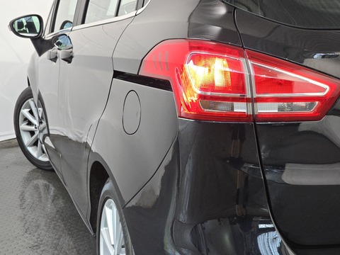 1.6 Titanium MPV 5dr Petrol Powershift Euro 5 (105 ps)