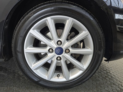 1.6 Titanium MPV 5dr Petrol Powershift Euro 5 (105 ps)