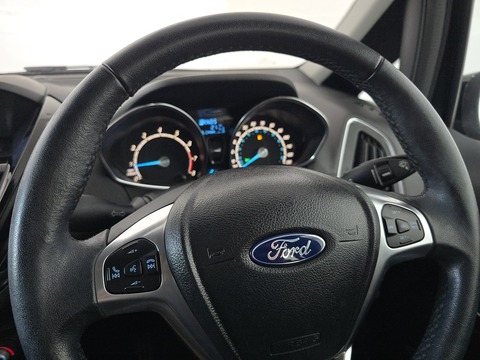 1.6 Titanium MPV 5dr Petrol Powershift Euro 5 (105 ps)