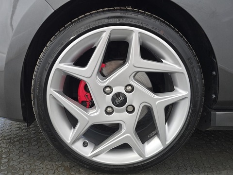 1.5T EcoBoost ST-2 Hatchback 5dr Petrol Manual Euro 6 (200 ps)