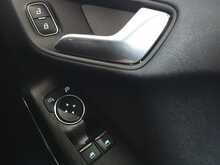 Ford Fiesta T EcoBoost ST-2 