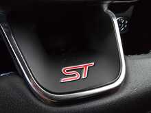 Ford Fiesta T EcoBoost ST-2 