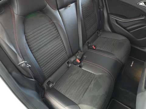 1.5 A180d AMG Line (Premium) Hatchback 5dr Diesel 7G-DCT Euro 6 (s/s) (109 ps)