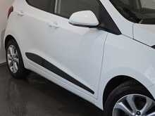 Hyundai i10 Premium SE 